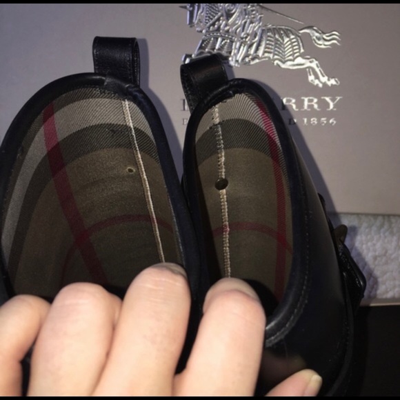 SOLD!! Burberry Roscot Riding Rain Boots-Authentic - Picture 5 of 5